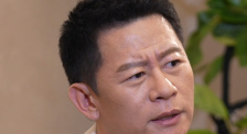 女朋友去安慰我朋友